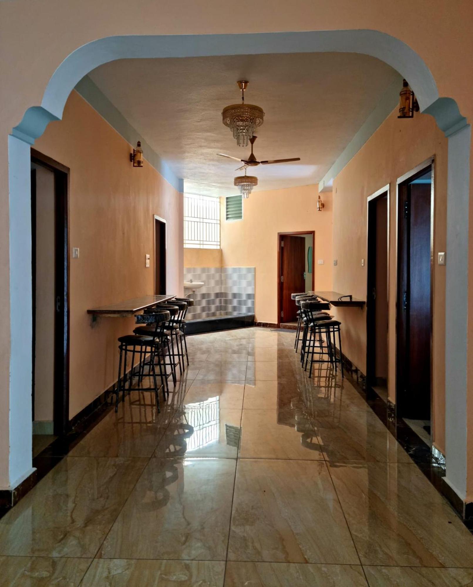 La Villa Pondi Cherie Centertownbeachauroville Puducherry Zewnętrze zdjęcie